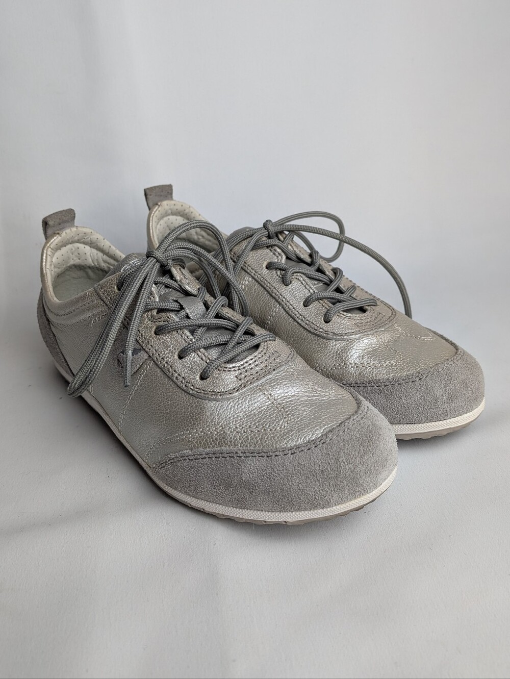 GEOX Respira Women Lace Up Shoes Size 36 = 6 US Gold Silver Color Suede Leather